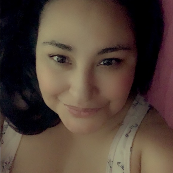 Family is Everything ❤️🥰 - Picture 3 of 7